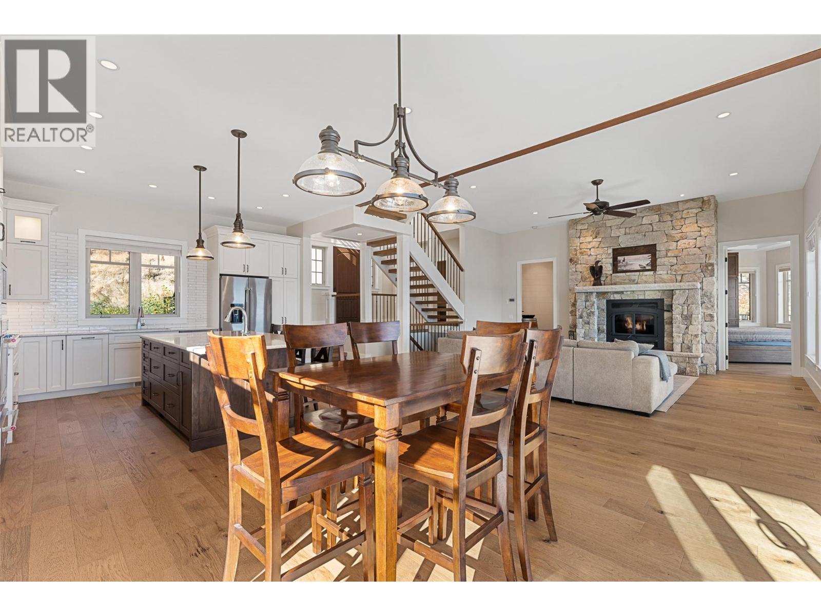  2329 Westside Place, Kelowna