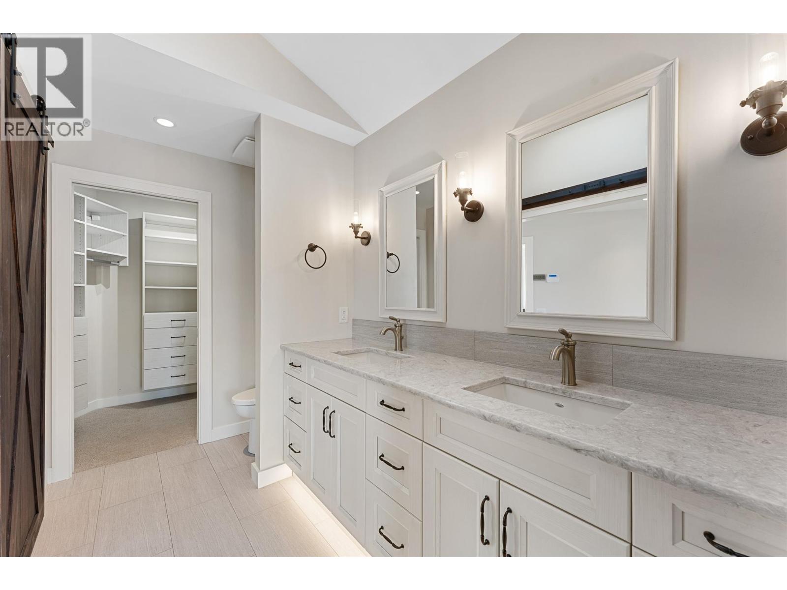  2329 Westside Place, Kelowna