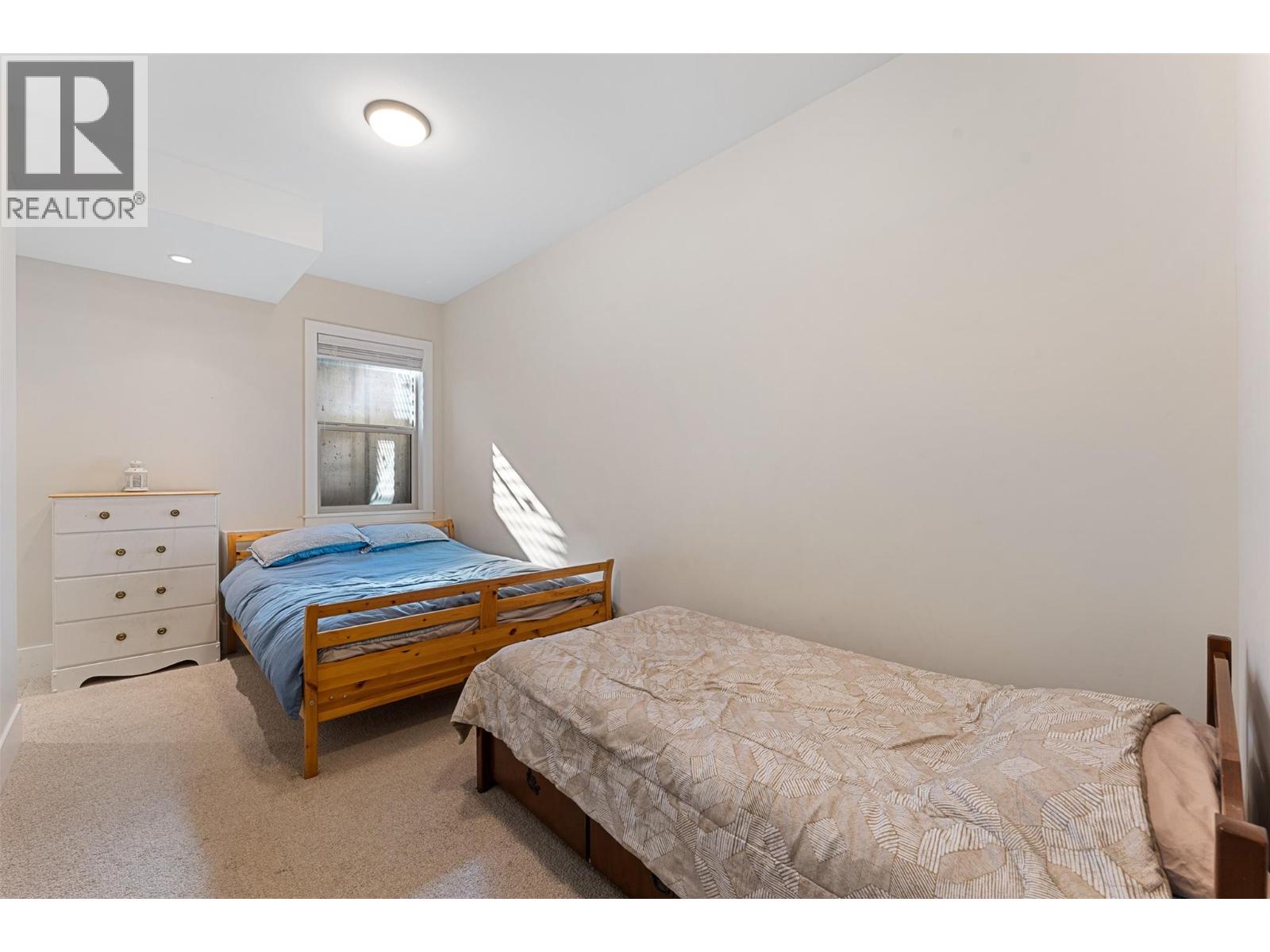  2329 Westside Place, Kelowna