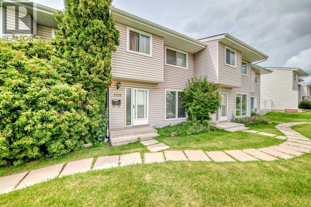 Single Family House for Sale in   Street NE Marlborough Calgary 