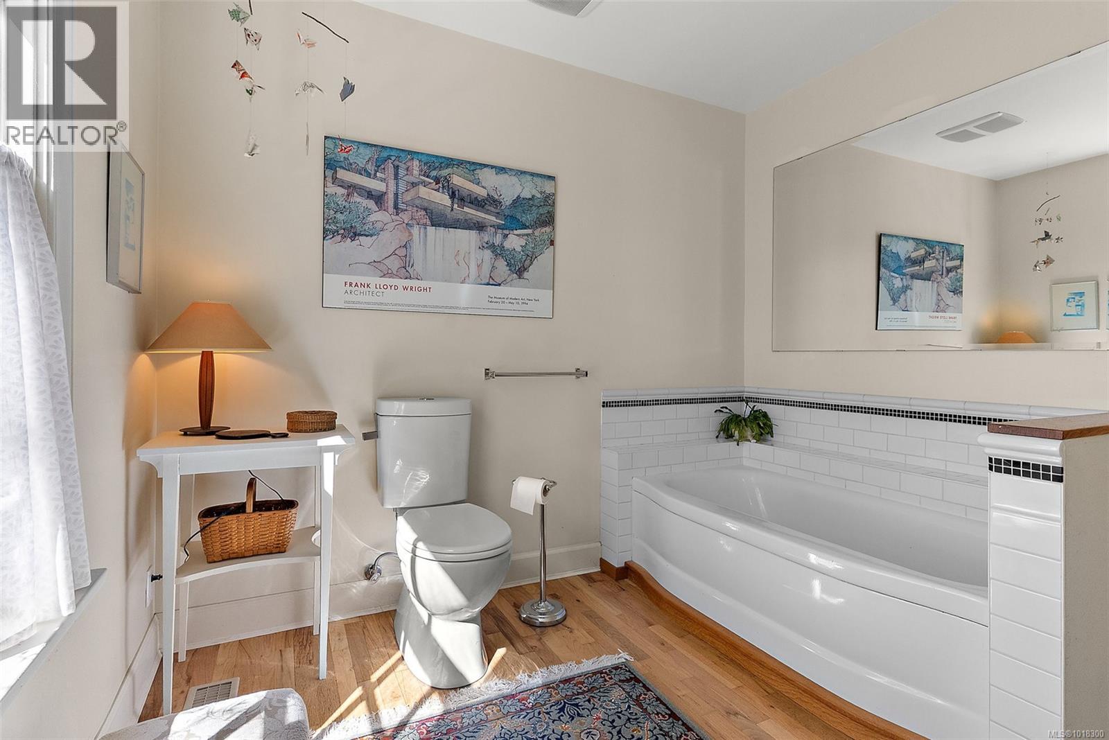 800 Bardsey Lane, Central Saanich