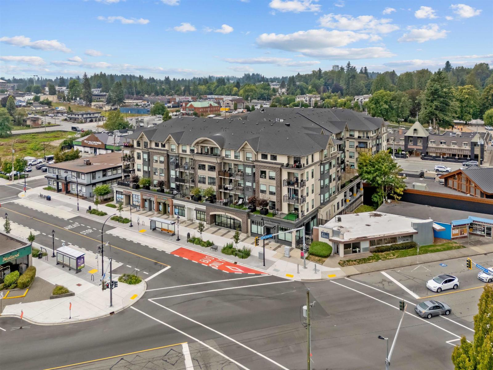 318 2493 MONTROSE AVENUE, Abbotsford