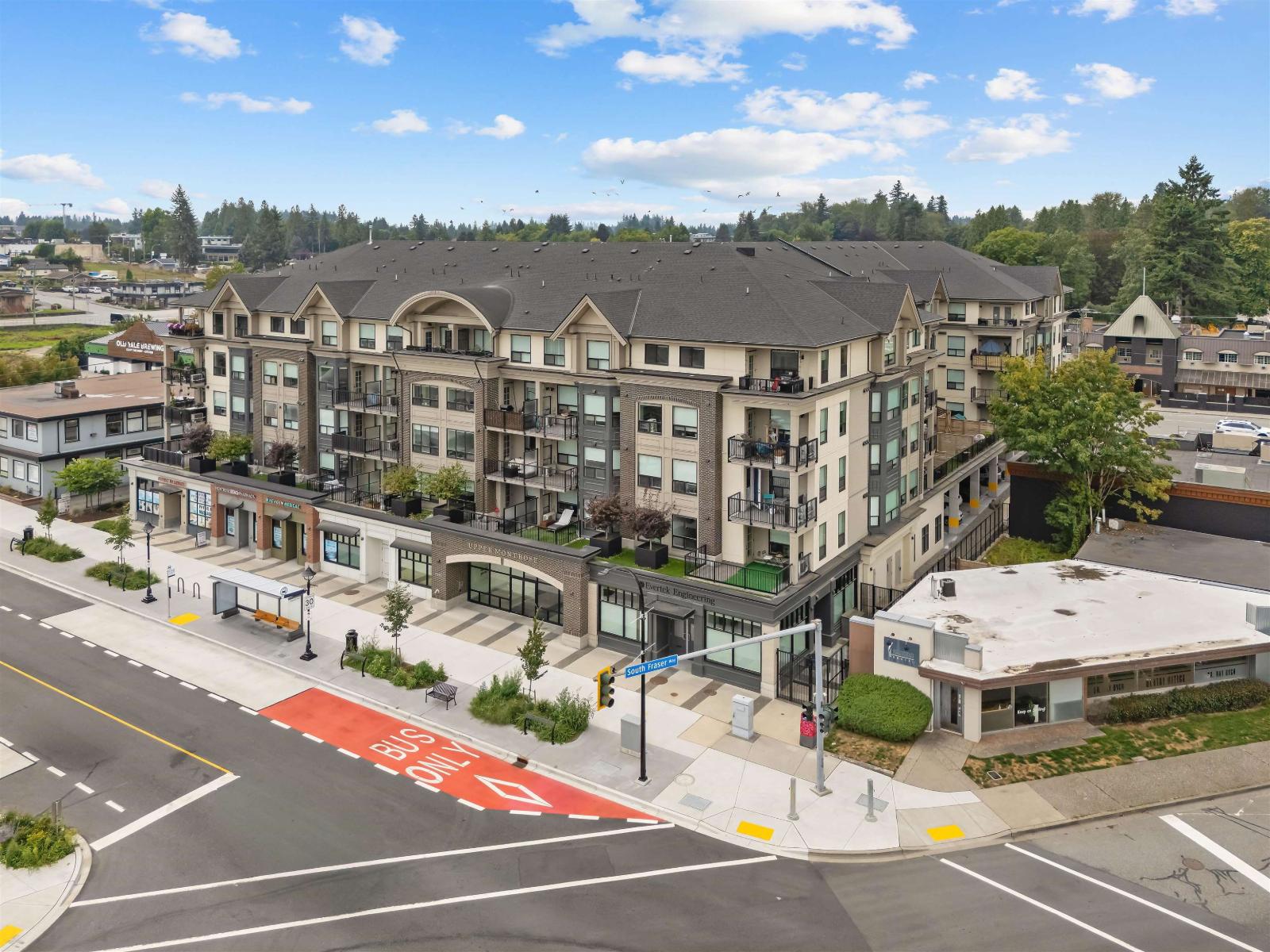 318 2493 MONTROSE AVENUE, Abbotsford