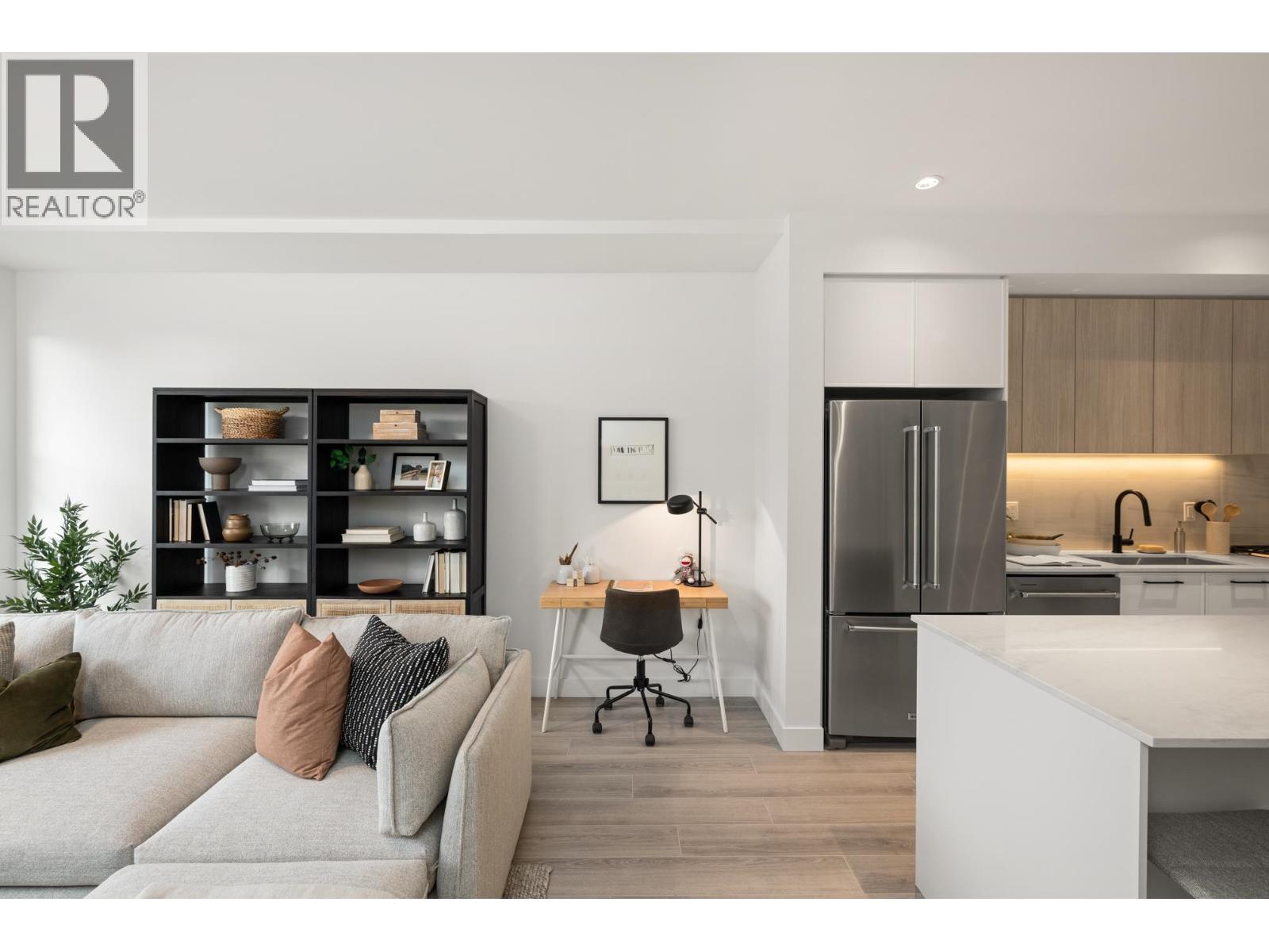 110 3421 QUEENSTON AVENUE, Coquitlam