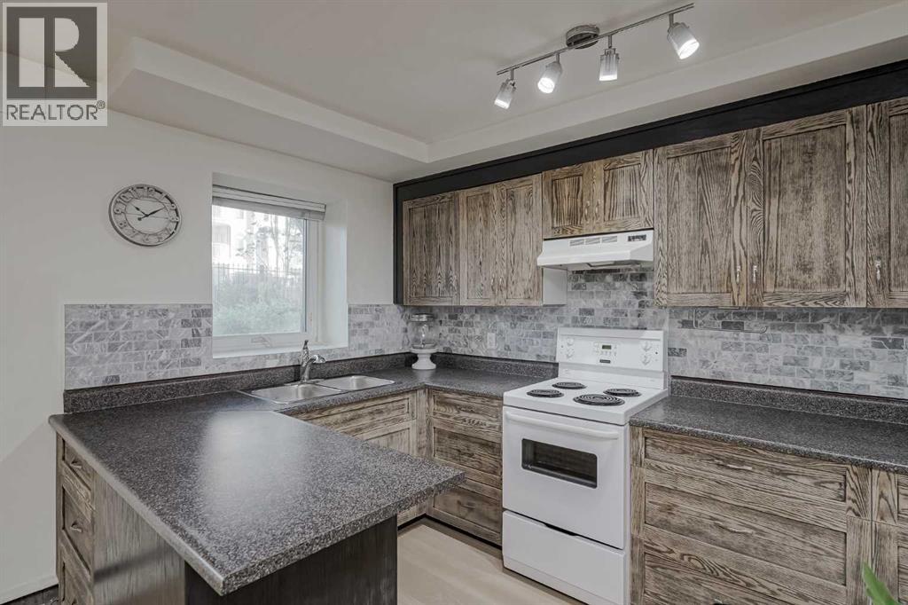 Single Family House for Sale in    Avenue SW Beltline Calgary 
