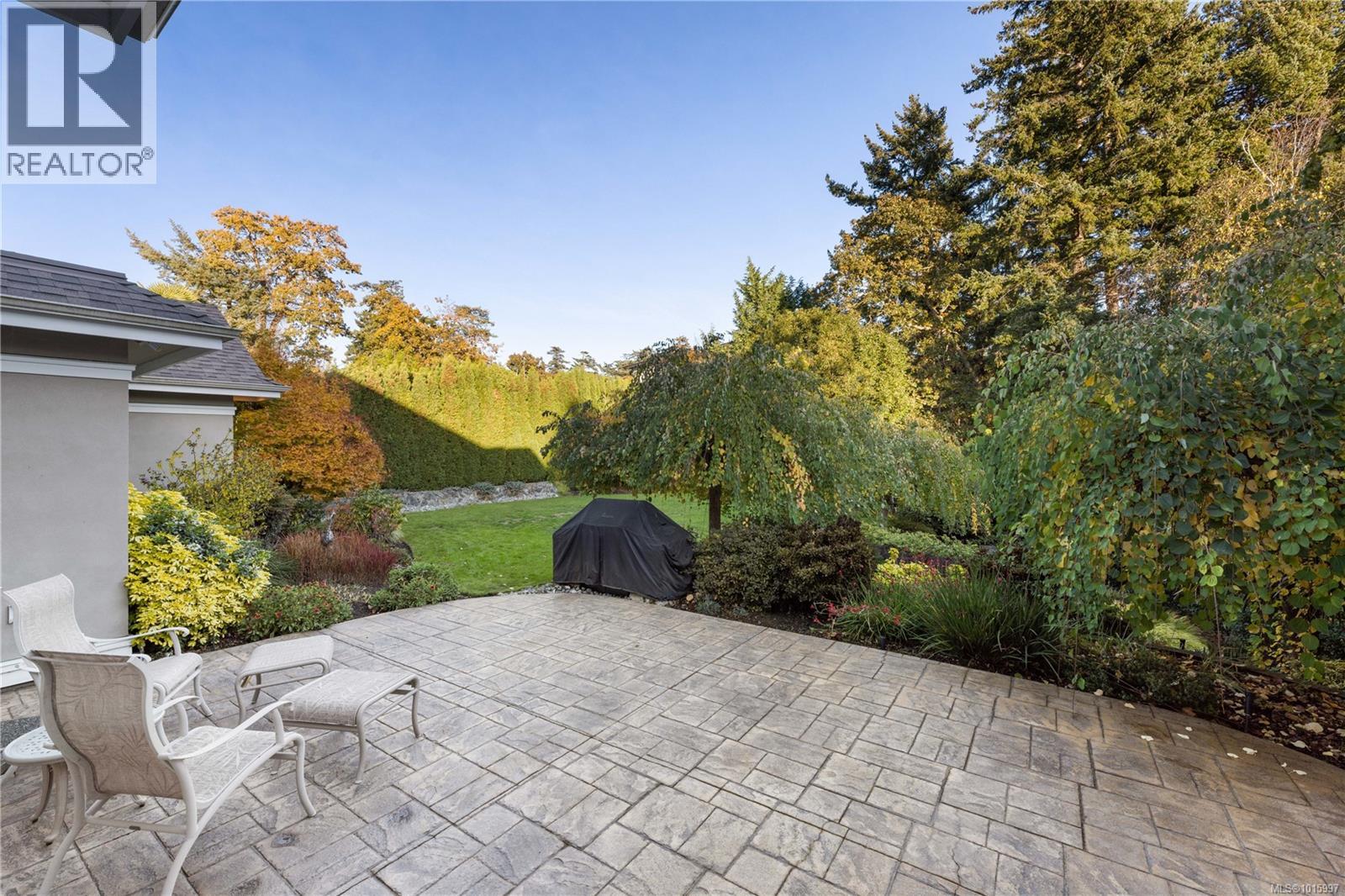 3721 Arbutus Ridge, Saanich