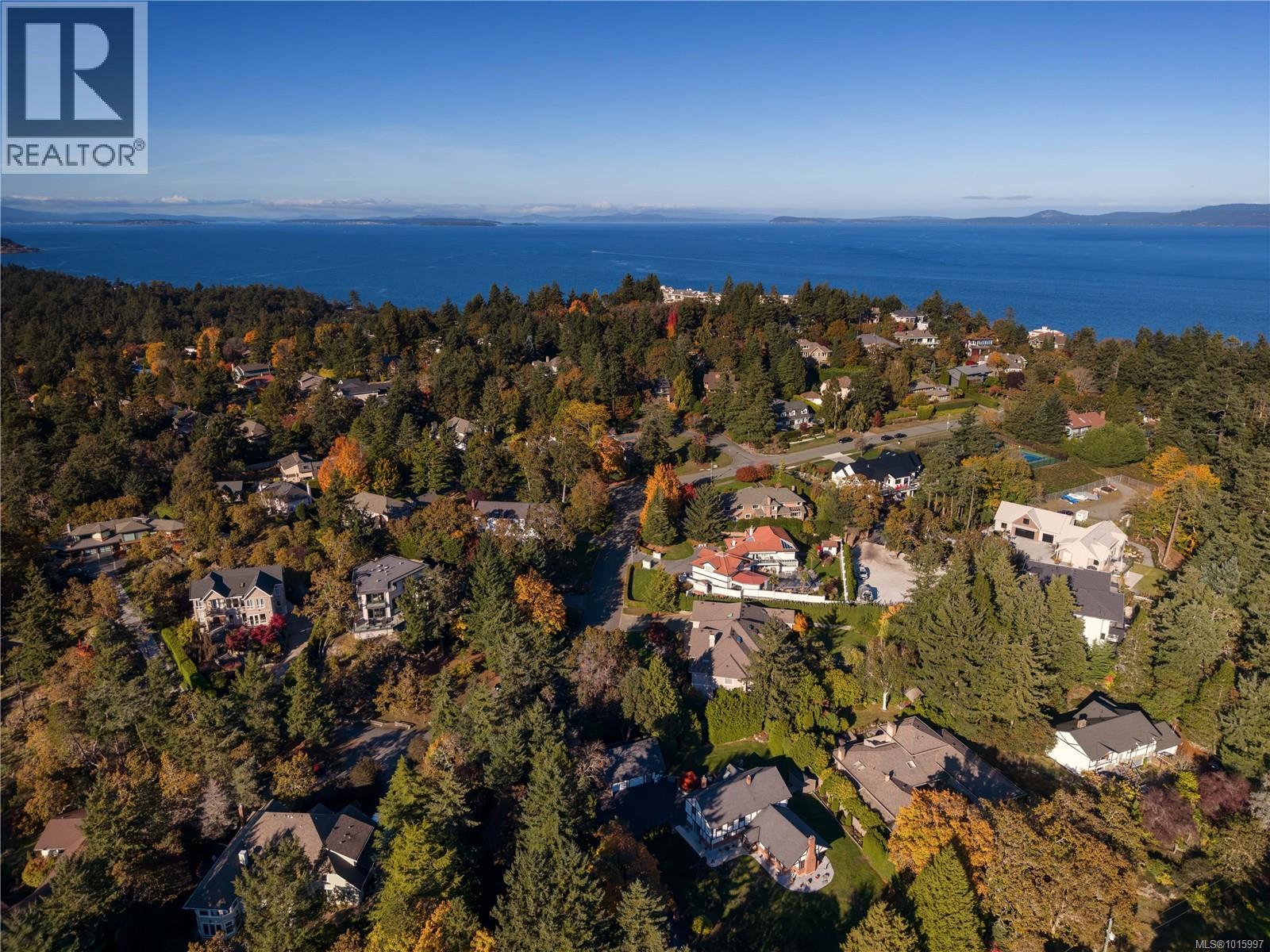 3721 Arbutus Ridge, Saanich