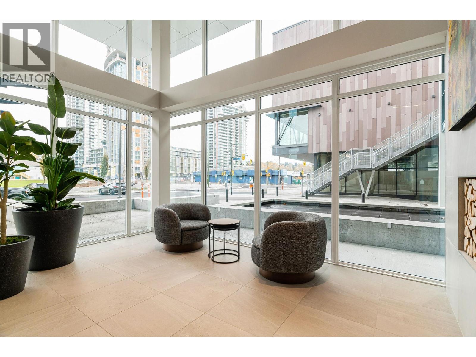 403 1471 HUNTER STREET, North Vancouver