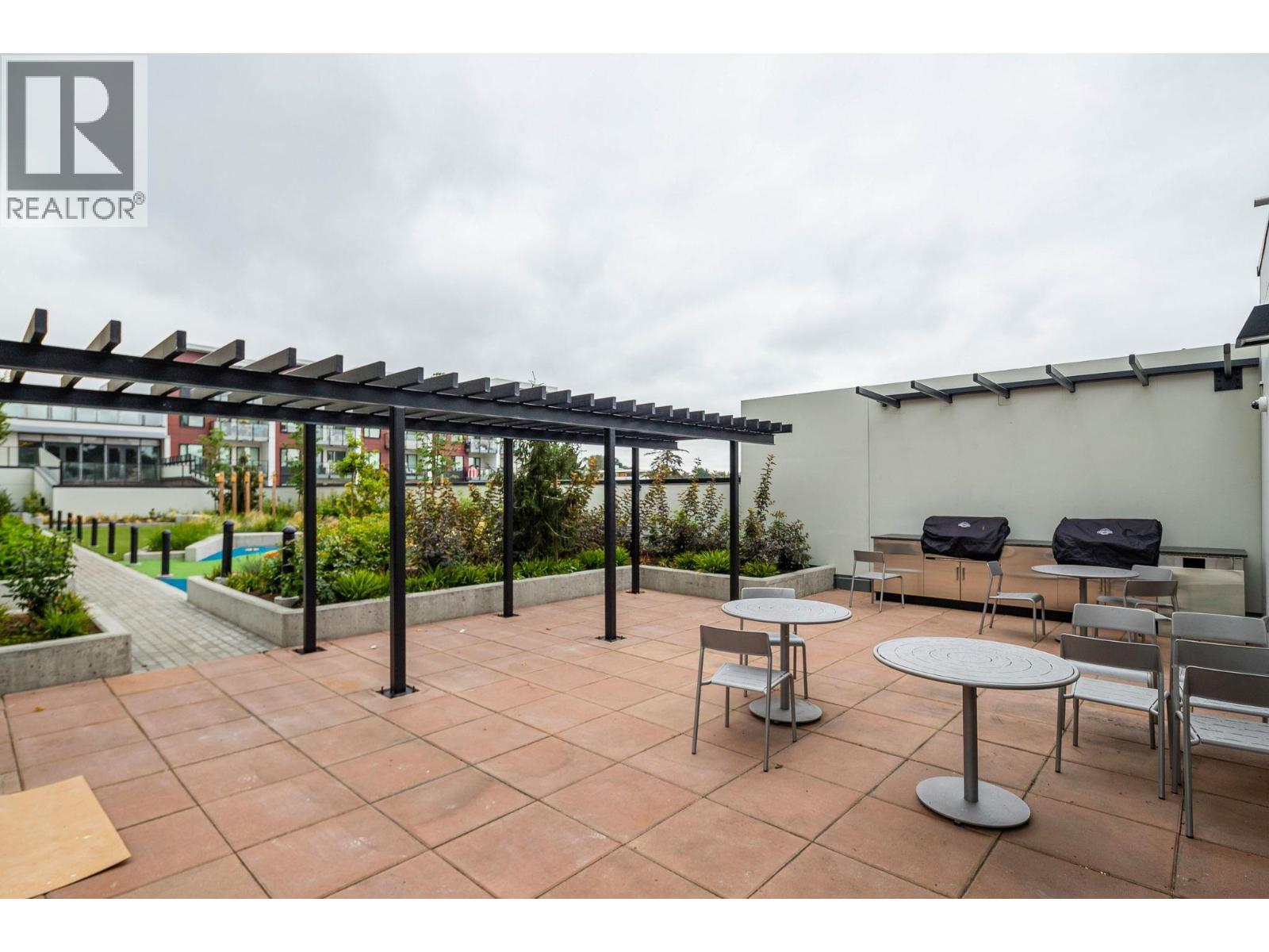 403 1471 HUNTER STREET, North Vancouver