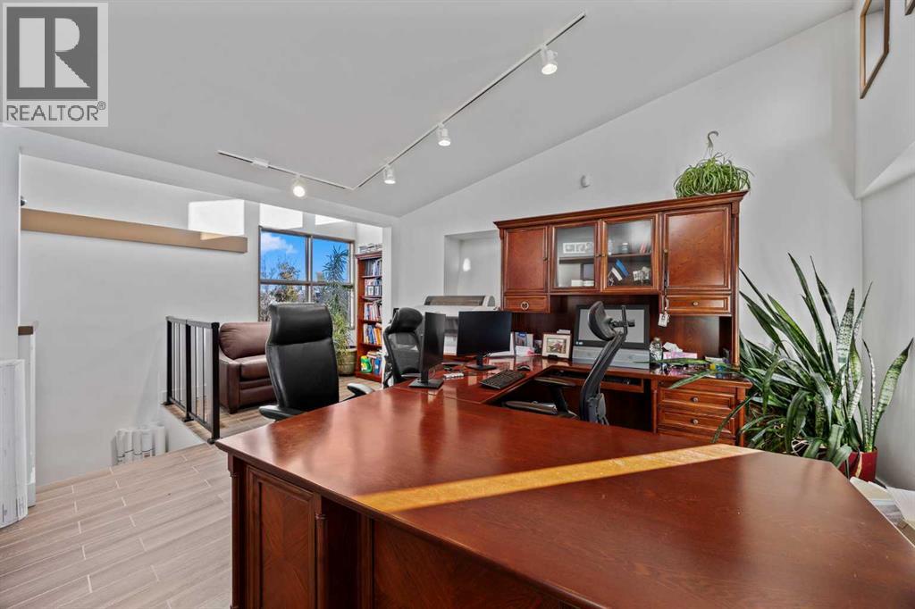 Office for Sale in   Avenue SW Sunalta Calgary 