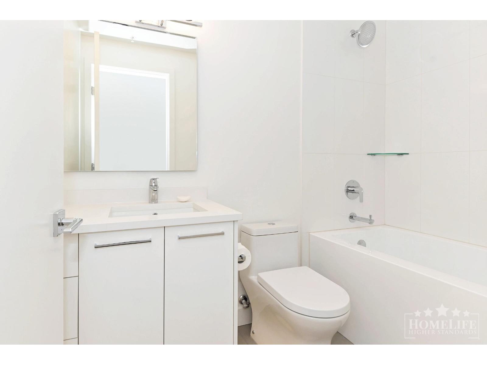 1302 1588 JOHNSTON ROAD, White Rock