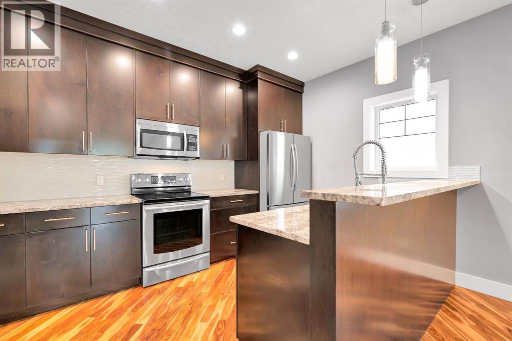 Single Family House for Sale in    Avenue NE Crescent Heights Calgary 