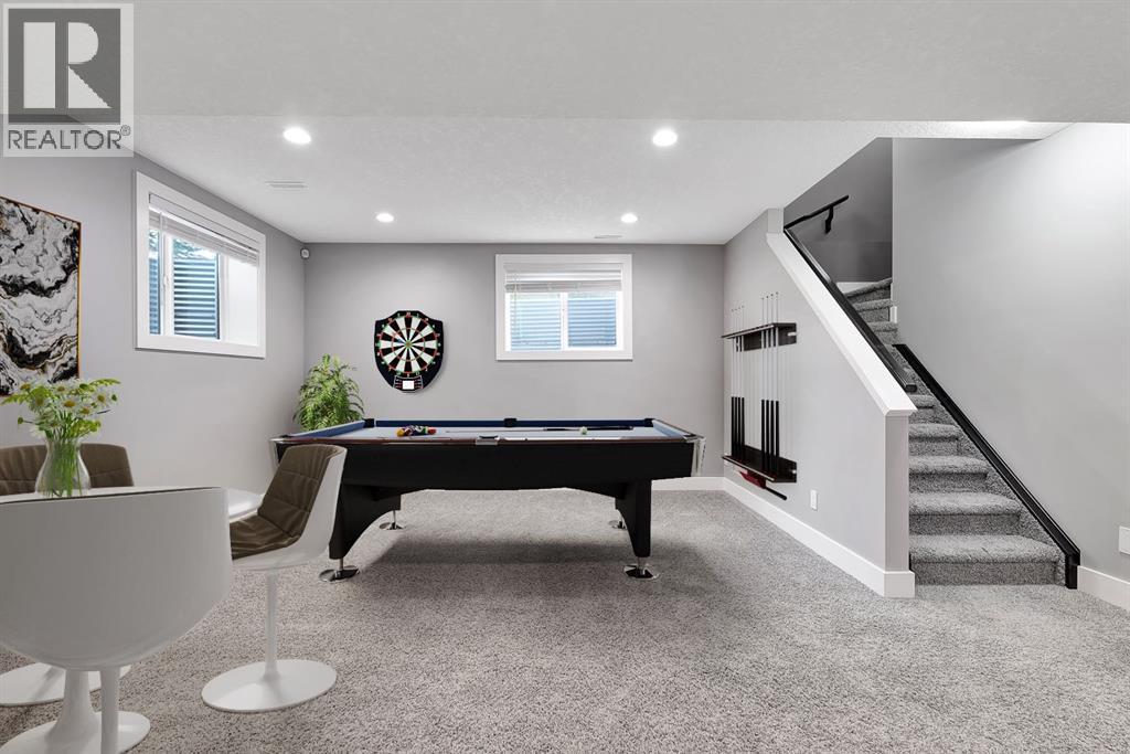 Single Family House for Sale in    Avenue NE Crescent Heights Calgary 