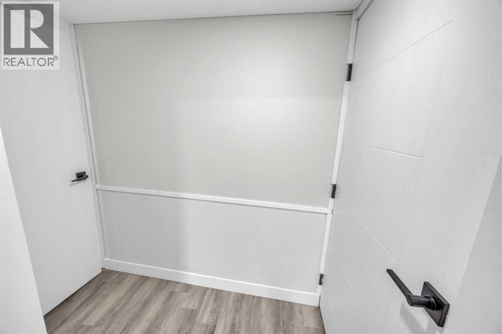 Single Family House Bungalow for Sale in  Templeridge Close NE Temple Calgary 