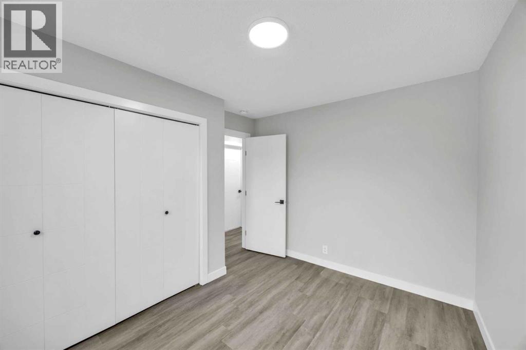 Single Family House Bungalow for Sale in  Templeridge Close NE Temple Calgary 