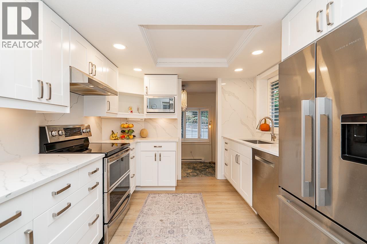 109 216 E 6TH STREET, North Vancouver