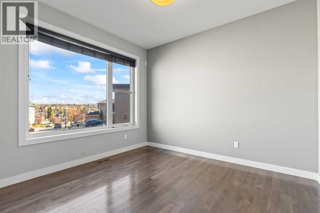 Single Family House for Sale in  Elkton Way SW Springbank Hill Calgary 