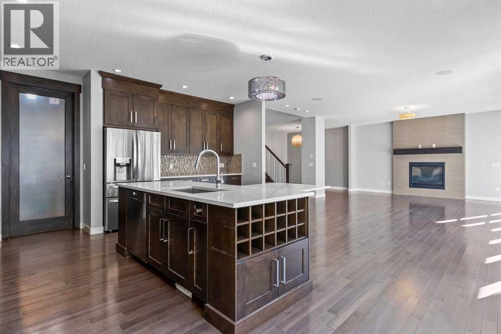 Single Family House for Sale in  Elkton Way SW Springbank Hill Calgary 