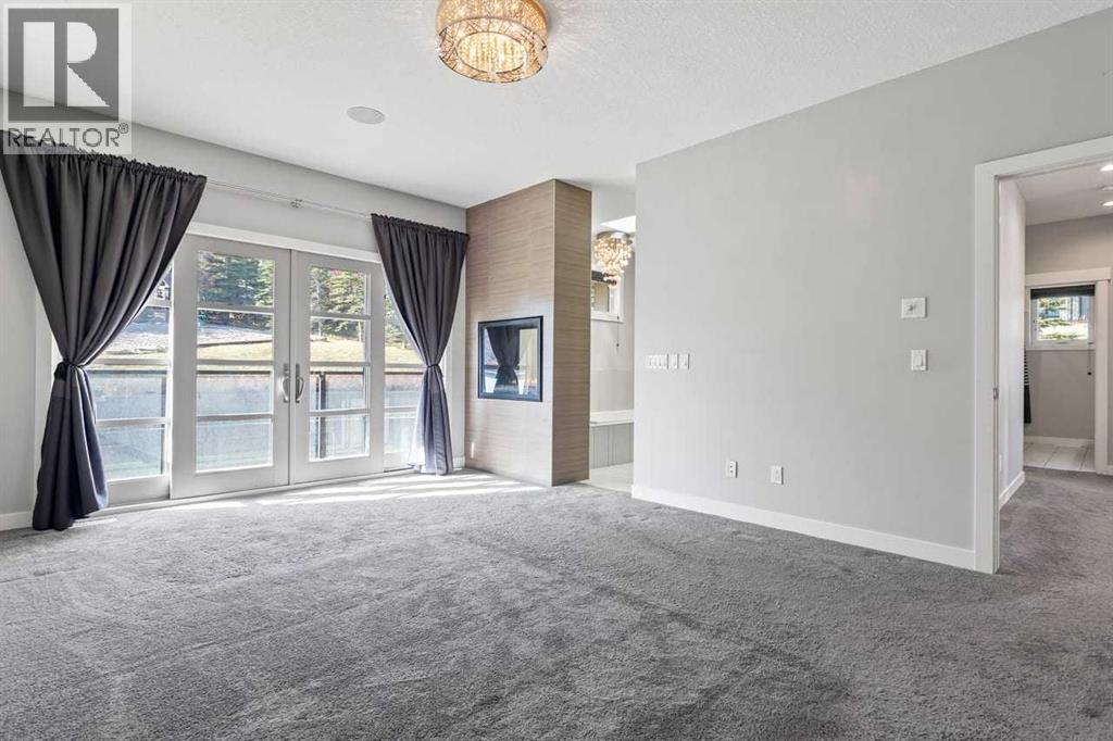 Single Family House for Sale in  Elkton Way SW Springbank Hill Calgary 