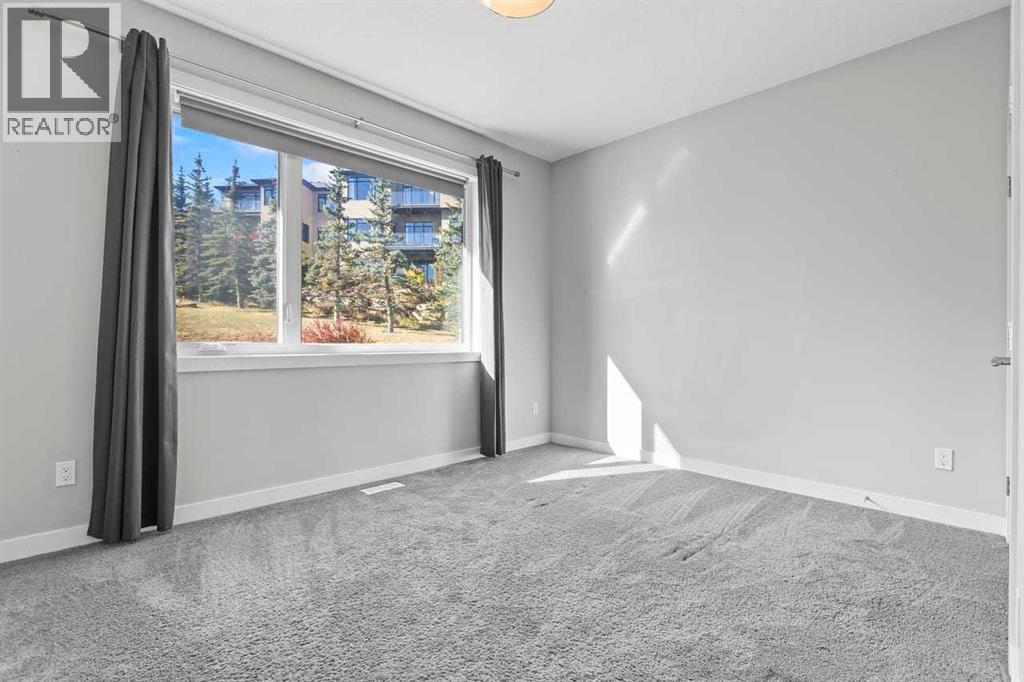 Single Family House for Sale in  Elkton Way SW Springbank Hill Calgary 