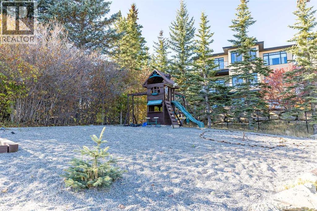 Single Family House for Sale in  Elkton Way SW Springbank Hill Calgary 
