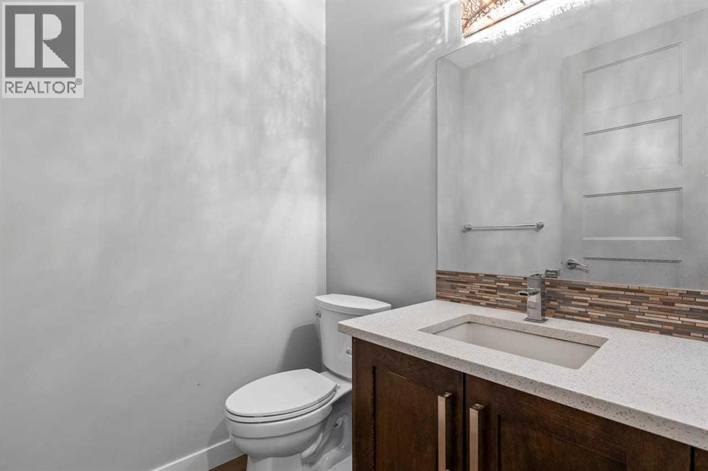 Single Family House for Sale in  Elkton Way SW Springbank Hill Calgary 