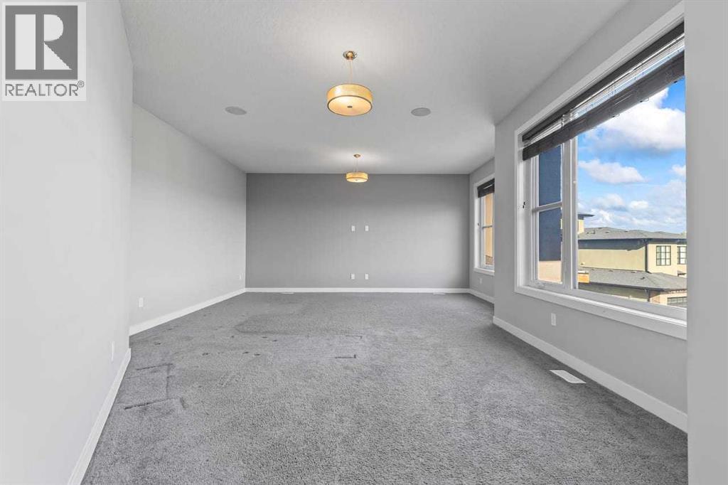 Single Family House for Sale in  Elkton Way SW Springbank Hill Calgary 