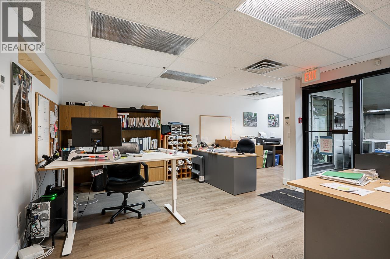2458 HAYWOOD AVENUE, West Vancouver
