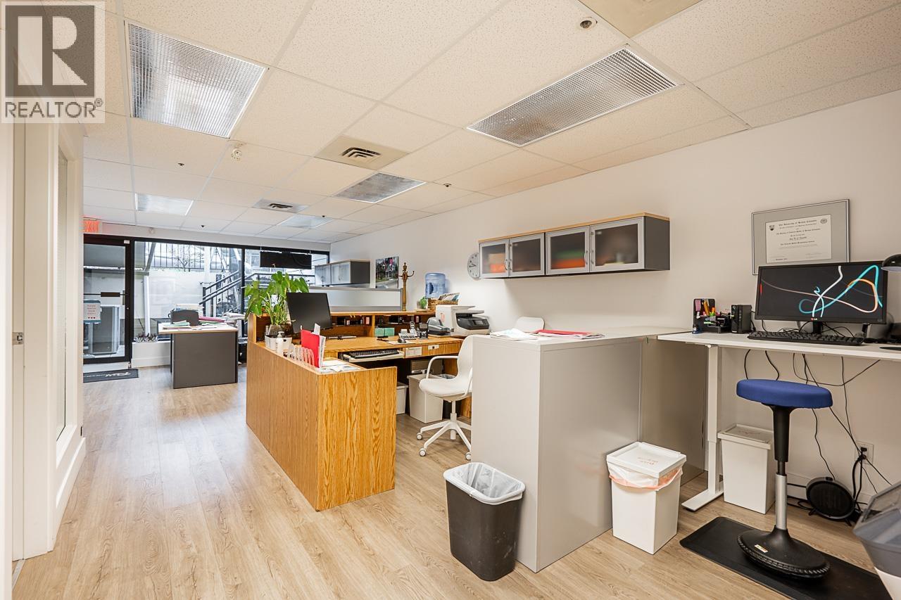 2458 HAYWOOD AVENUE, West Vancouver