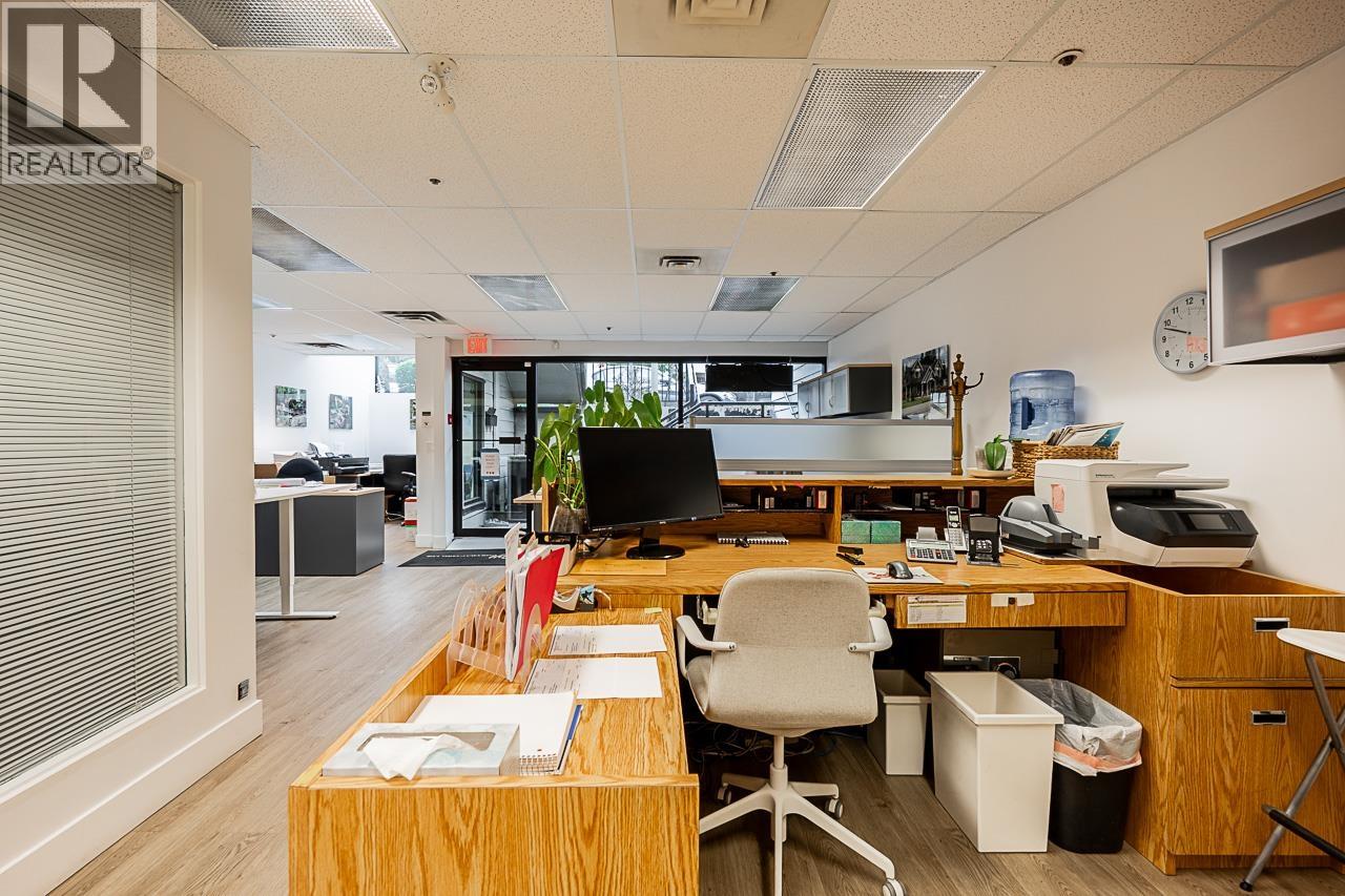 2458 HAYWOOD AVENUE, West Vancouver