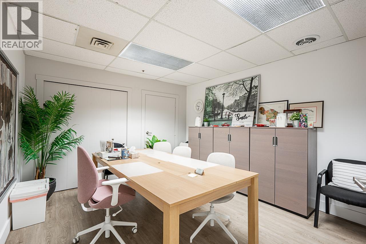 2458 HAYWOOD AVENUE, West Vancouver