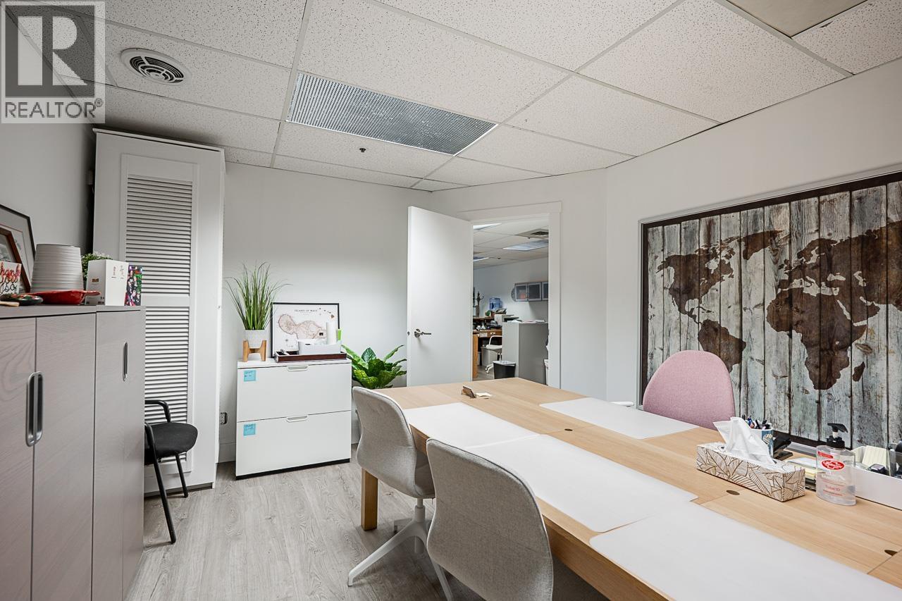2458 HAYWOOD AVENUE, West Vancouver