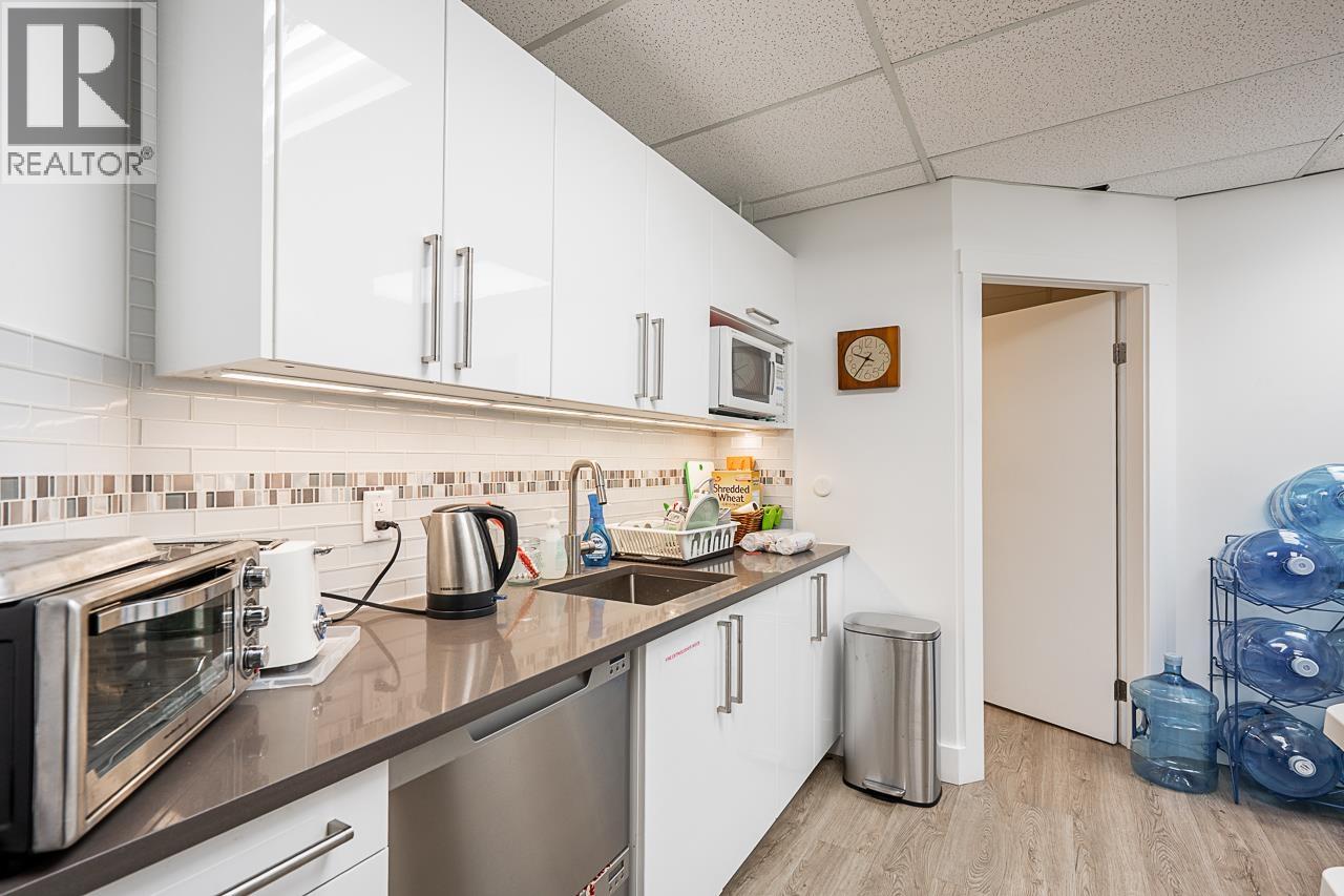 2458 HAYWOOD AVENUE, West Vancouver