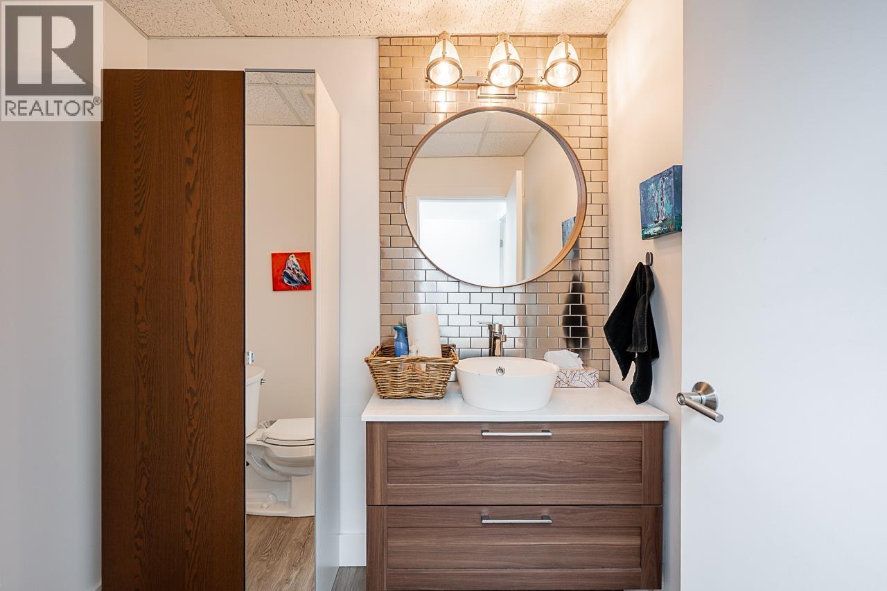 2458 HAYWOOD AVENUE, West Vancouver