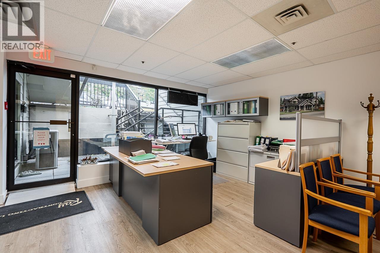 2458 HAYWOOD AVENUE, West Vancouver