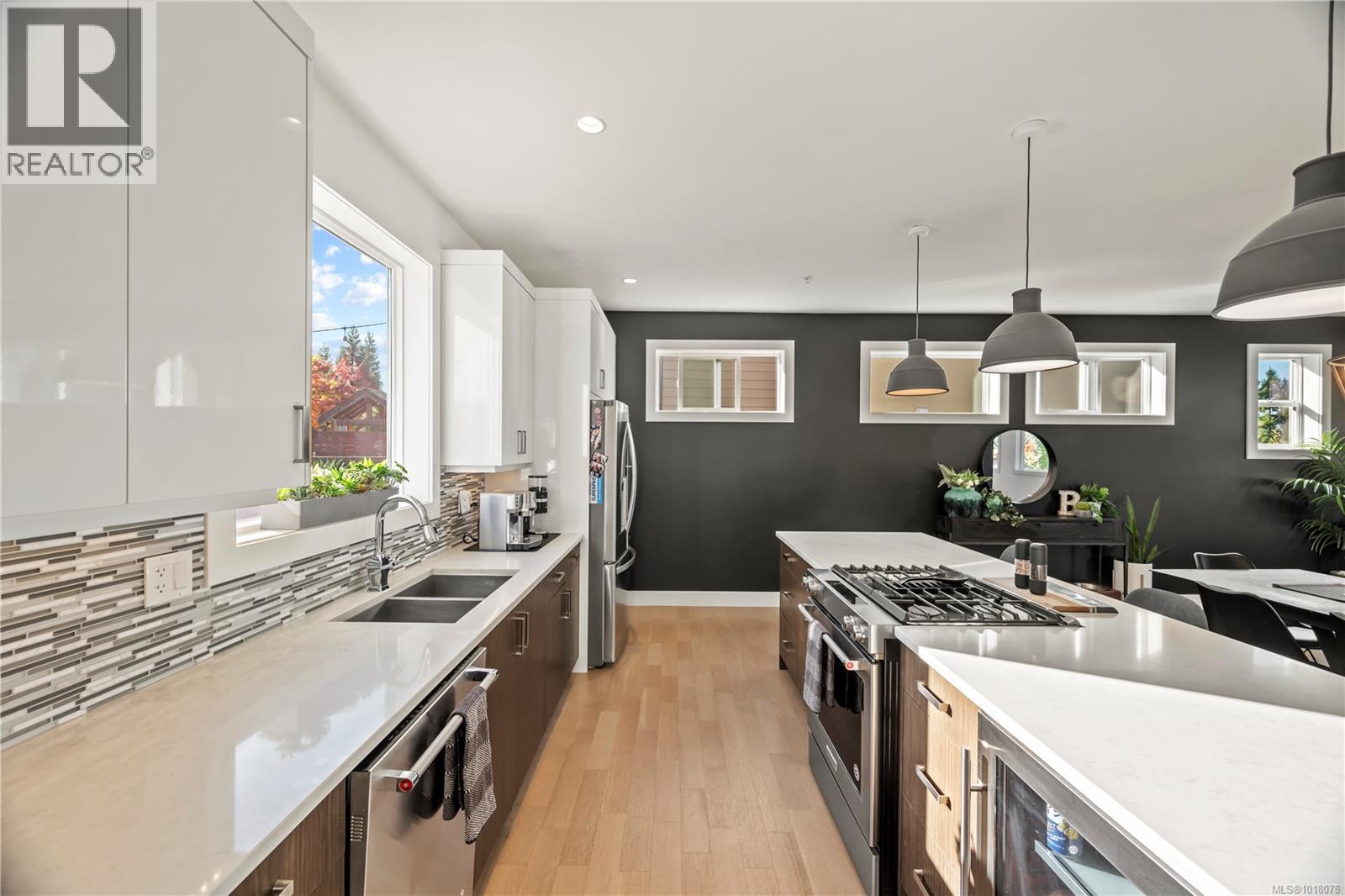 1167 River Rock Place, Highlands
