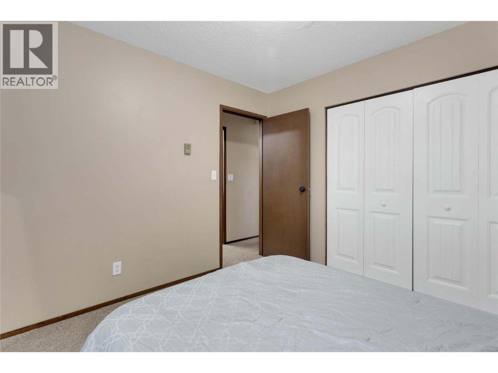  588 McCurdy Road, Kelowna