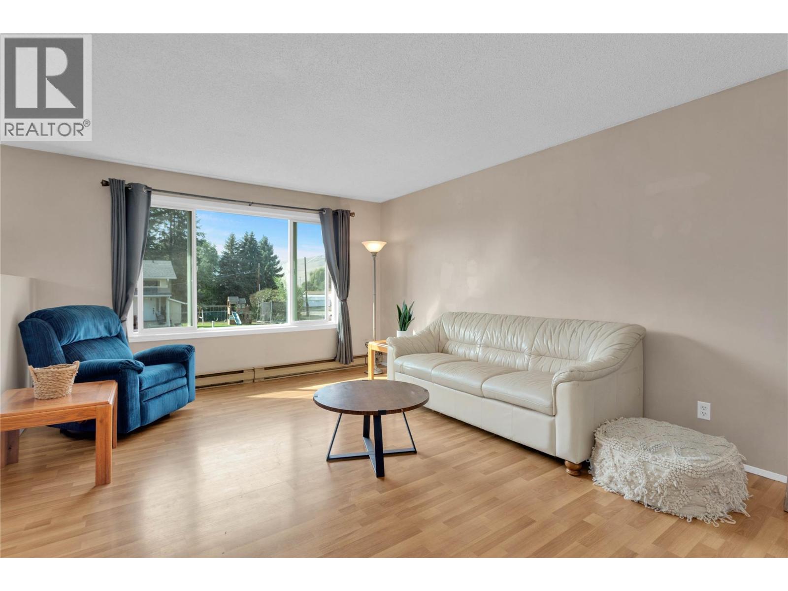  588 McCurdy Road, Kelowna