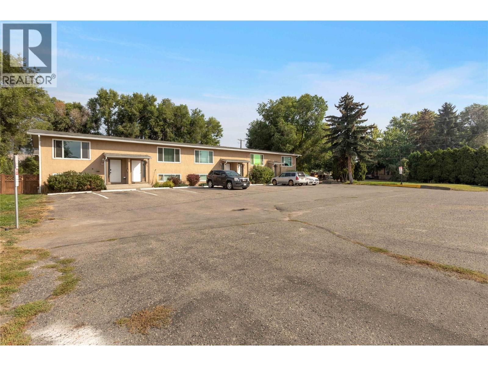  588 McCurdy Road, Kelowna