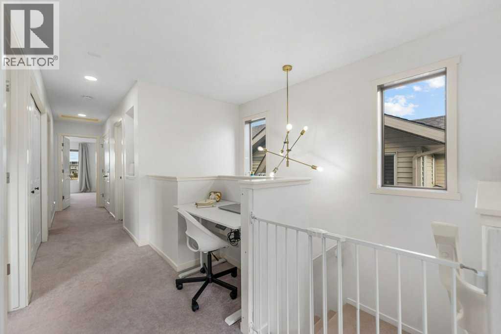 Single Family House for Sale in  Sage Valley Drive NW Sage Hill Calgary 