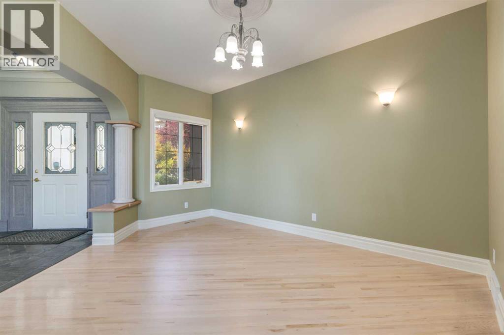 Single Family House Bungalow for Sale in  Patina Lane SW Patterson Calgary 