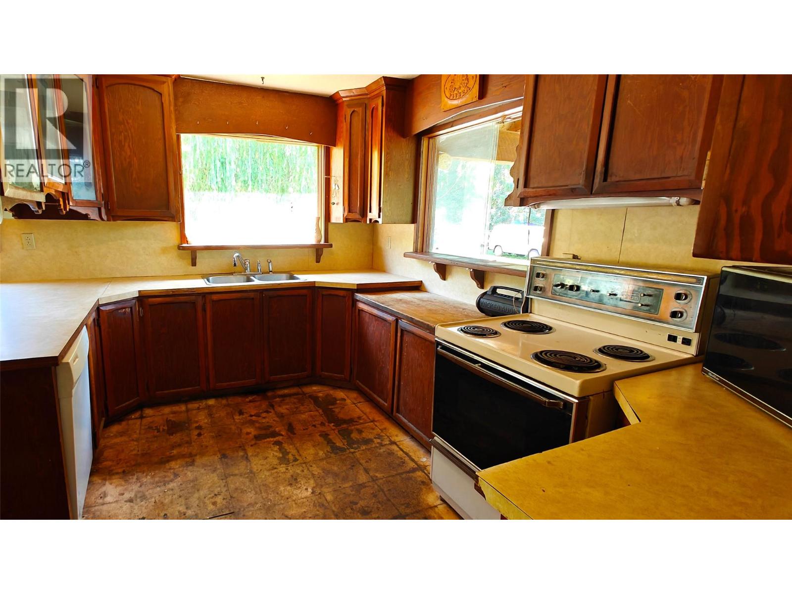 2029 Debruyn Road, Fruitvale