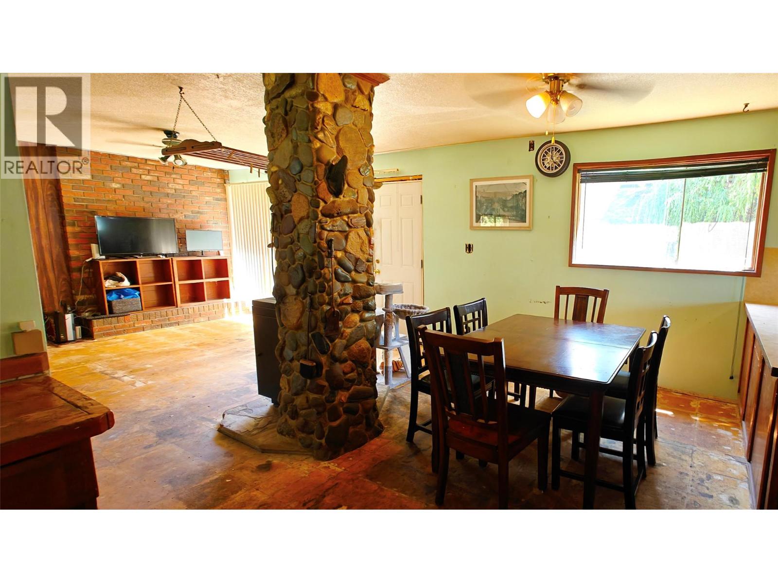 2029 Debruyn Road, Fruitvale