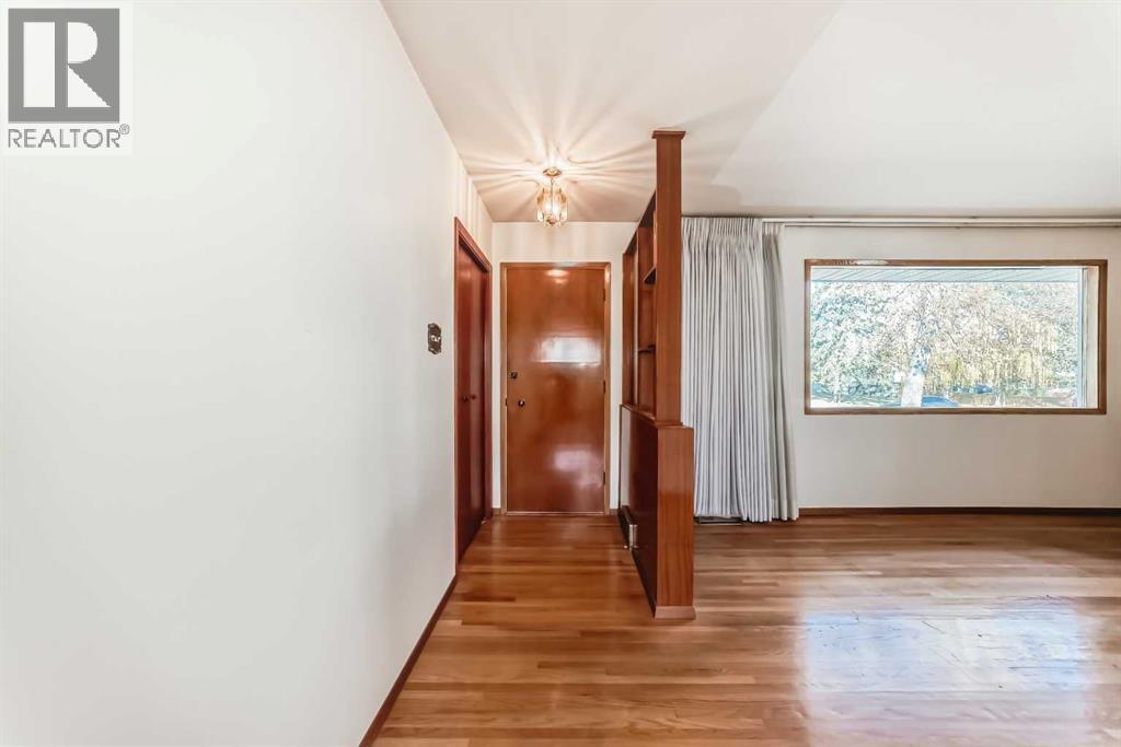 Single Family House Bungalow for Sale in   Avenue SW Glenbrook Calgary 