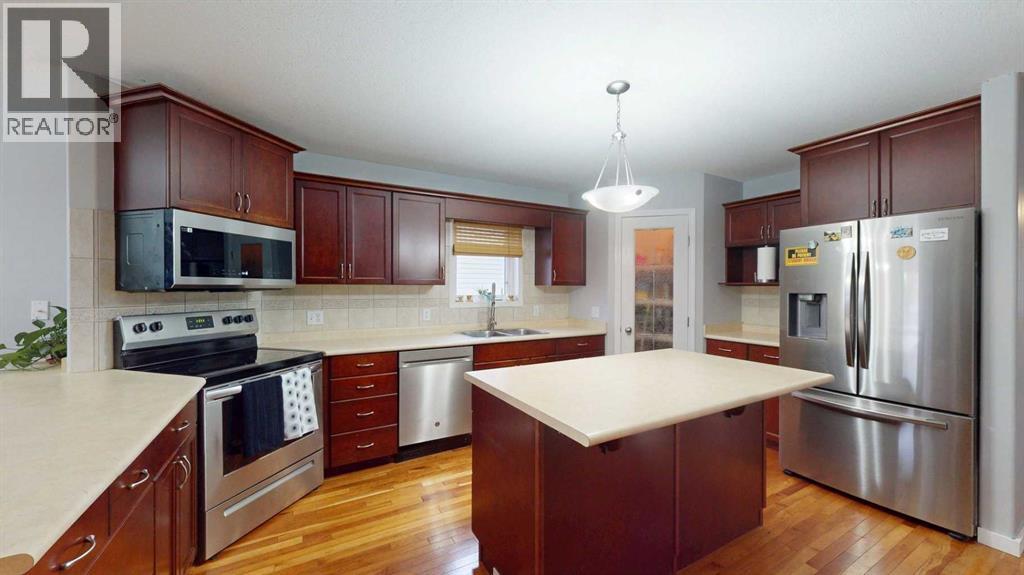 333 Lindstrom Crescent, Fort McMurray