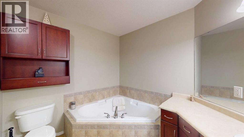 333 Lindstrom Crescent, Fort McMurray