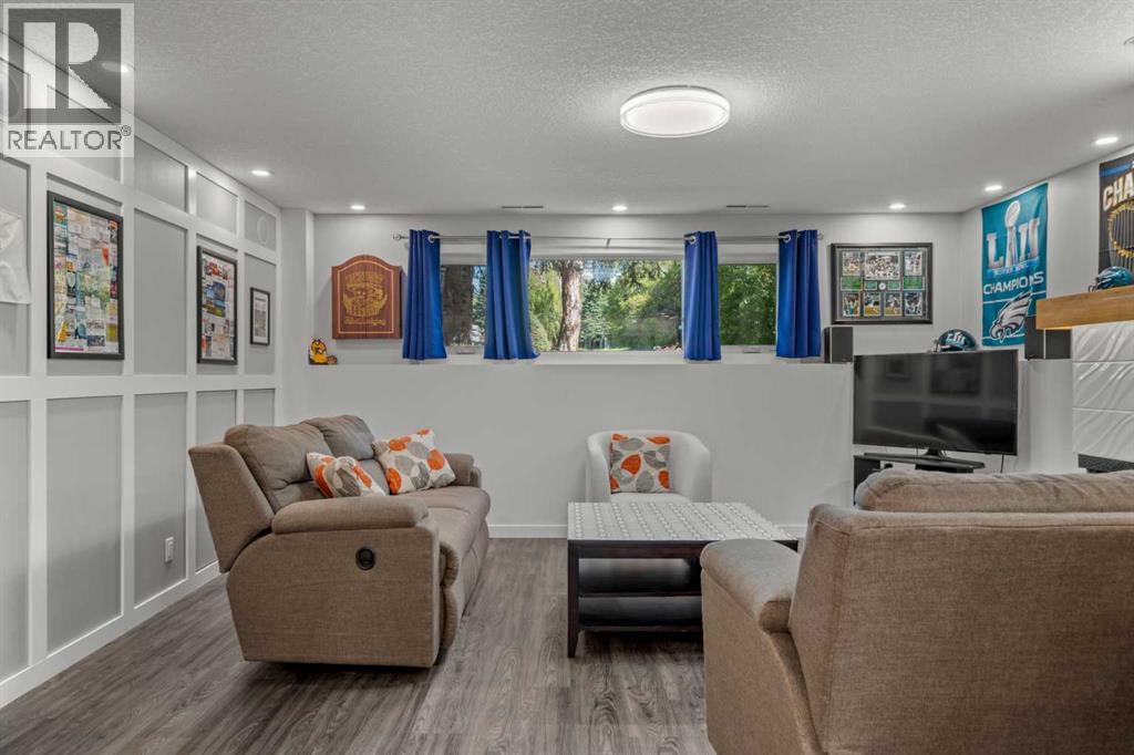 Single Family House Bi-level for Sale in  Bearspaw Drive NW Brentwood Calgary 