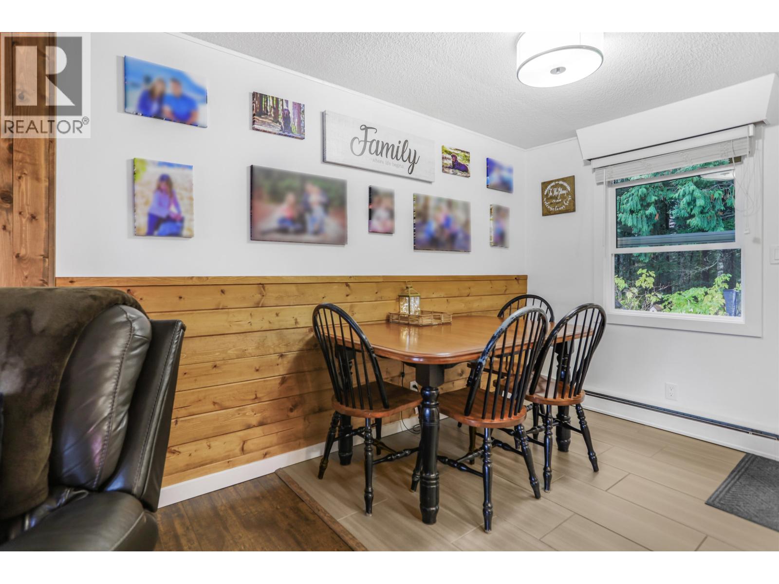 24 FARROW STREET, Kitimat