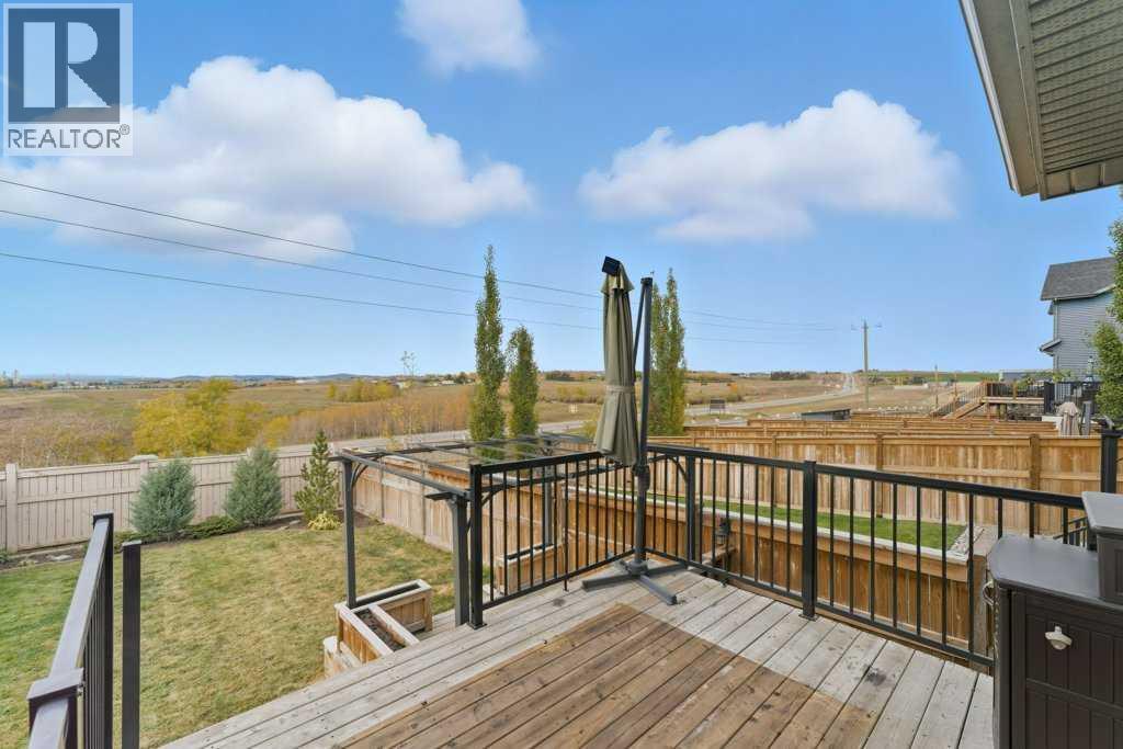 251 Sunrise View, Cochrane
