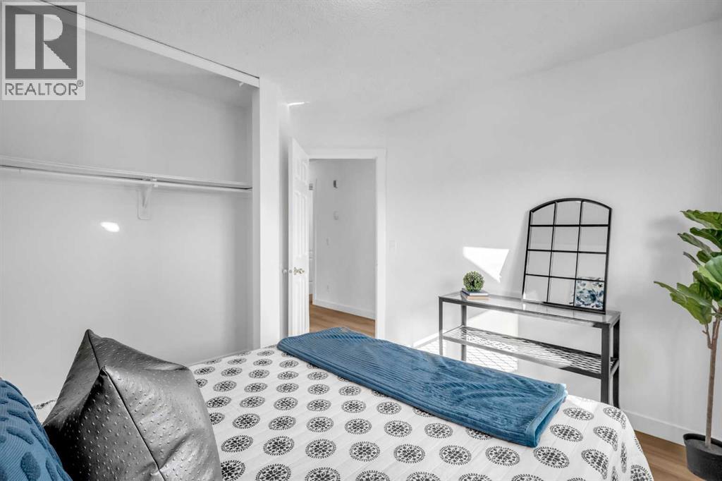 Single Family House Bi-level for Sale in  Martinview Crescent NE Martindale Calgary 